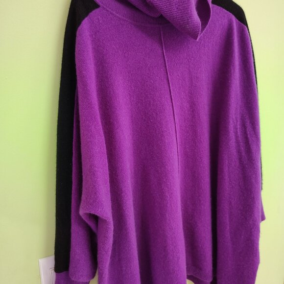 Neiman Marcus hot purple extra loose long turtlneck cashmere sweater MLXL - Picture 2 of 10